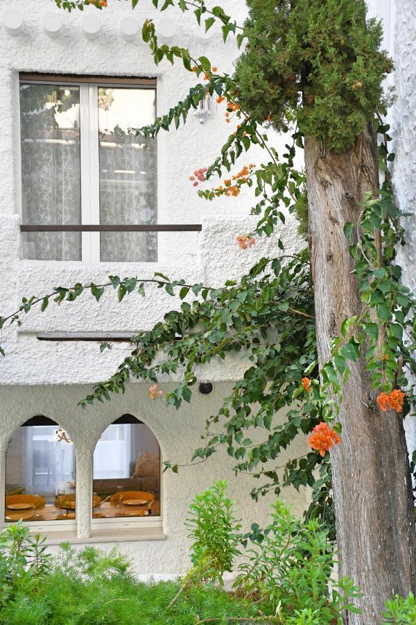 Yellow Jasper - Gemstone Getaway Marbella Esterno foto
